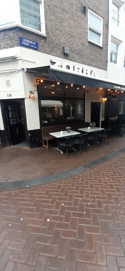 Charlotte, Not For Parties, Not A Hotel, Room With Shared Bathroom, No Kitchen Amsterdam Exterior foto